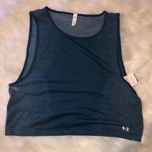 NWT Under Armour heat gear crop workout top